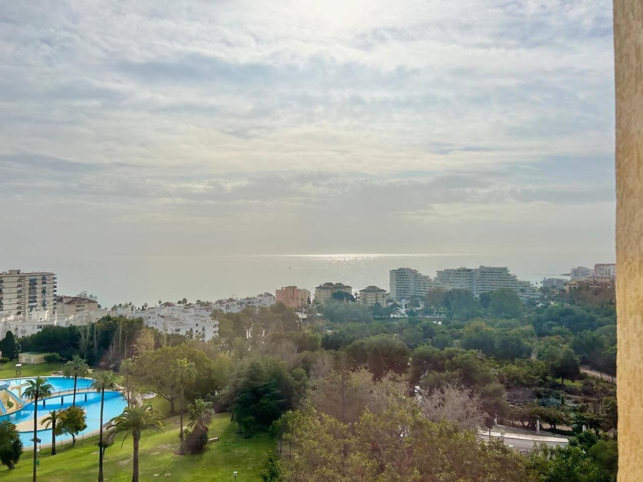 Acogedor Apartamento En Benalmadena Vistas Esterno foto